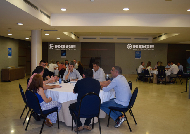 Foto BOGE Compresores celebra su Reunión Anual de Distribuidores 2022, con un gran éxito de asistencia y participación.
