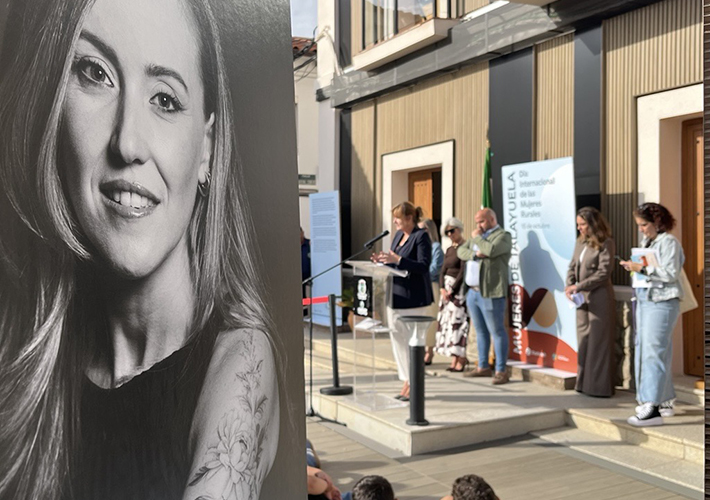 foto Statkraft y el Ayuntamiento cacereño de Talayuela inauguran la exposición ‘Mujeres de Talayuela’.