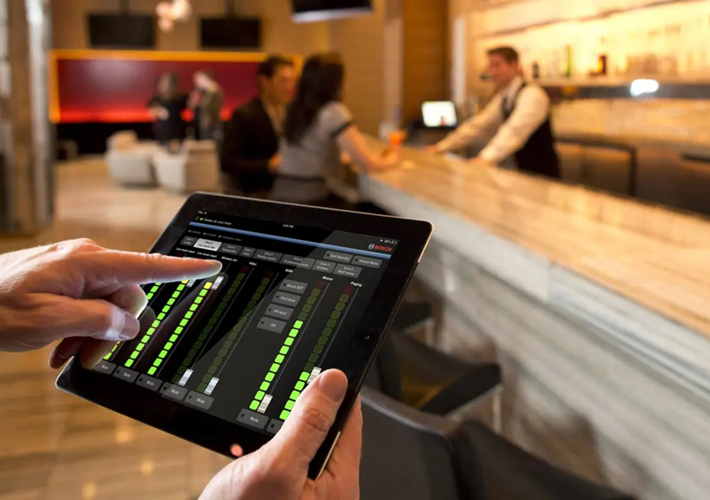 Foto EET y Bosch colaboran para transformar la experiencia del audio en entornos comerciales y retail.