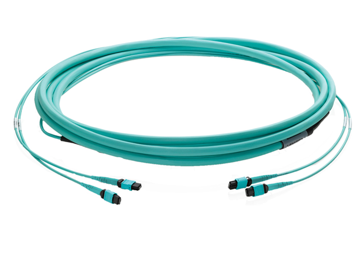 foto Cables troncales de alta densidad para centros de datos hiperescala y en la nube.