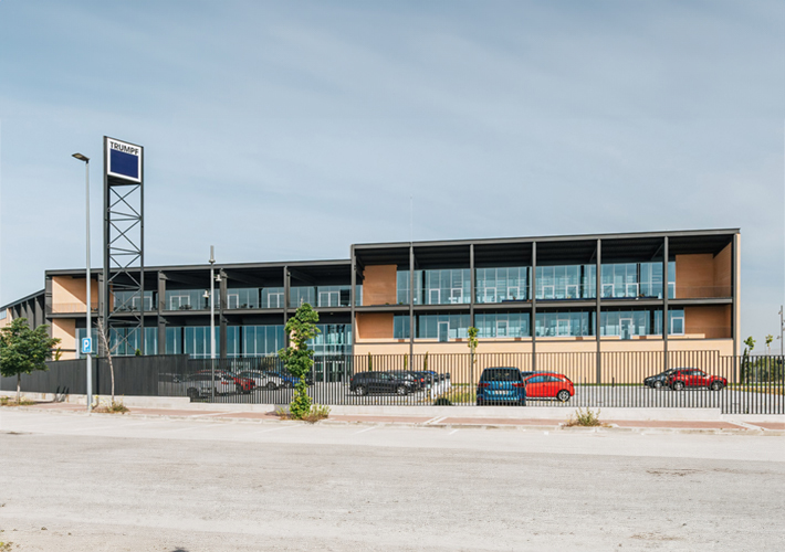 foto TRUMPF inaugura nueva sede en España equipada con tecnología de vanguardia y un diseño sostenible.