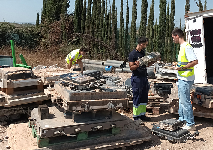 foto Centros tecnológicos valencianos lideran un proyecto para transformar residuos tecnológicos de baterías de litio en nuevos recursos industriales.