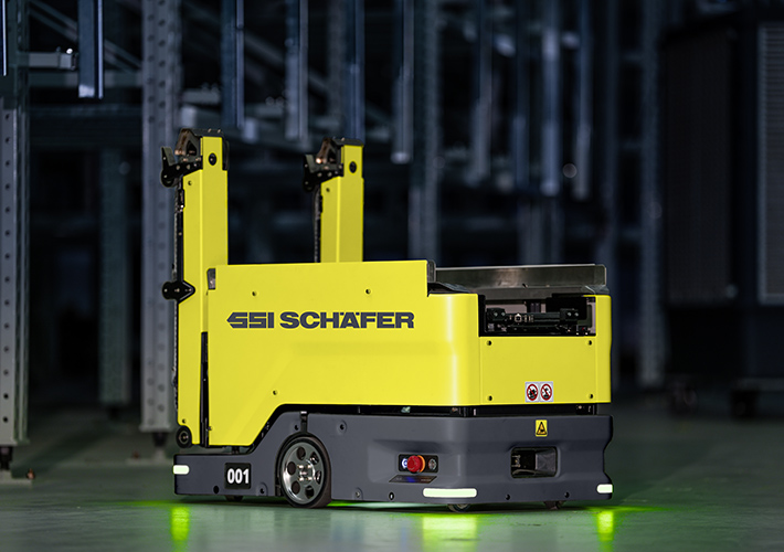 foto SSI SCHAEFER presenta en la feria Logistics & Automation 2025 el nuevo sistema RackBot Elevate, una revolución para la automatización en almacenes.