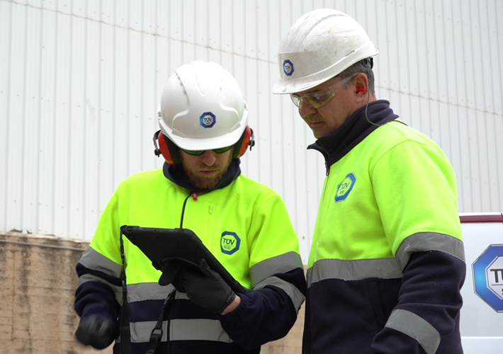 foto TÜV SÜD refuerza su presencia en Galicia con la apertura de una nueva delegación especializada en servicios medioambientales.