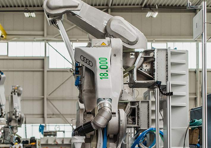 foto El robot número 18.000 de Dürr pintará vehículos en Ingolstadt.