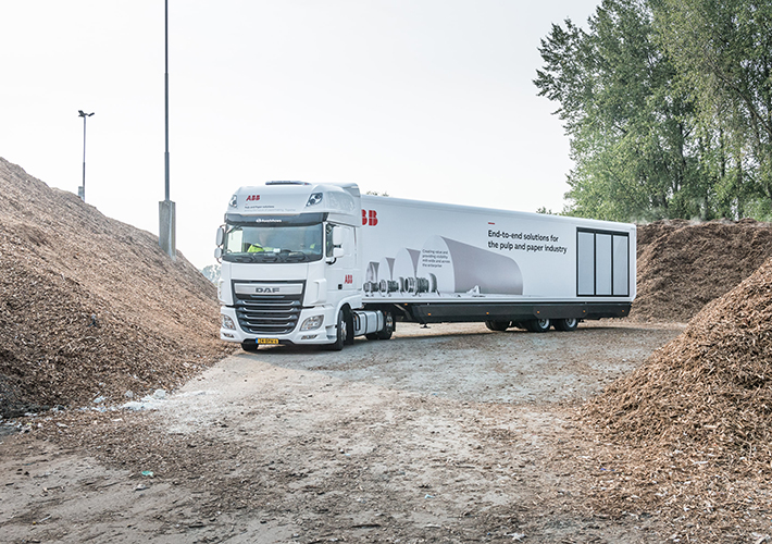 foto El camión pulp & paper de ABB reanuda su gira en España con las últimas soluciones tecnológicas para la industria del papel.