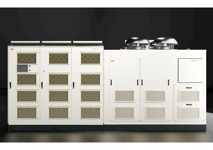 foto Nuevo SAI HiPerGuard de 34,5 kV: la conexión directa a la red eléctrica reduce los costes energéticos de los centros de datos de IA.