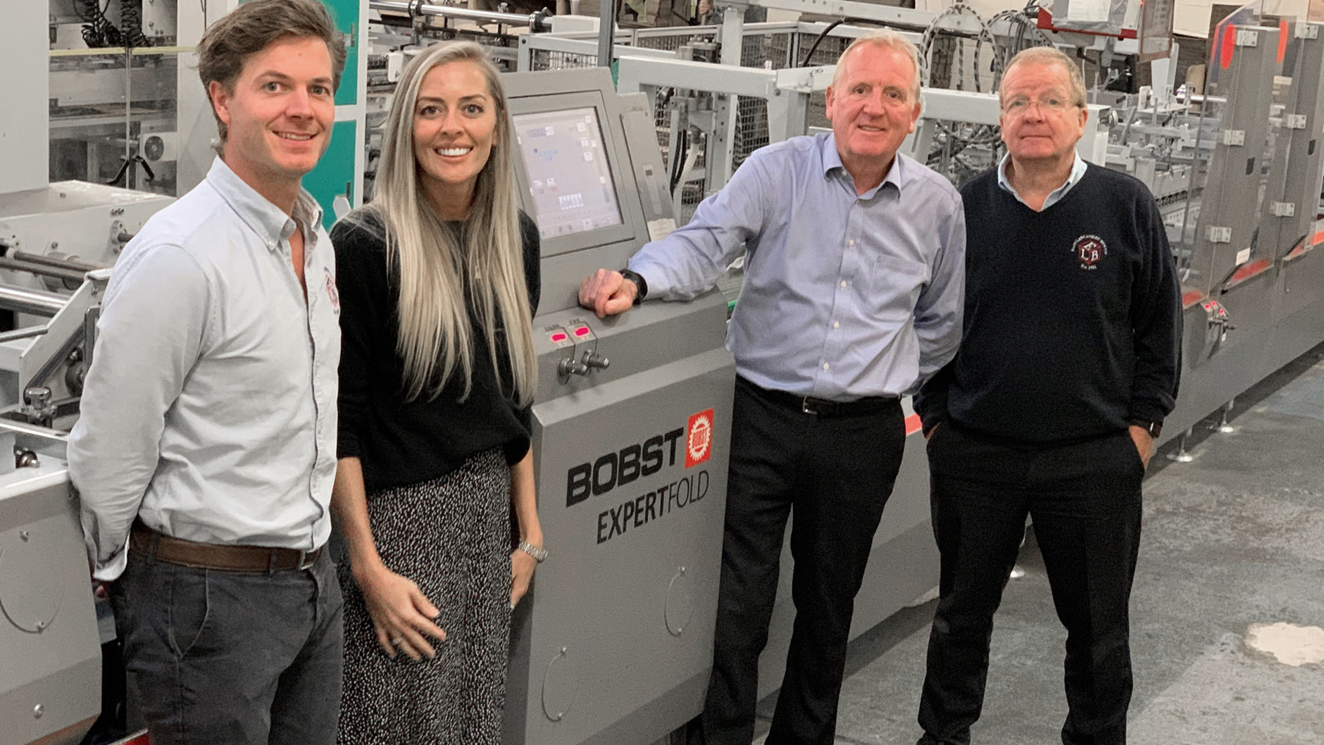 Foto East Lancashire Box Company strengthens business with new BOBST folder-gluing investment.
