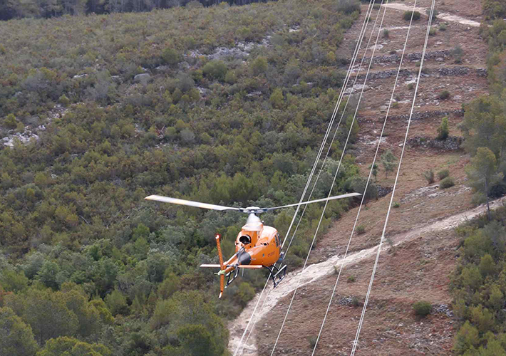 foto noticia Helicópteros, drones y una batería de dispositivos tecnológicos para proteger los bosques.